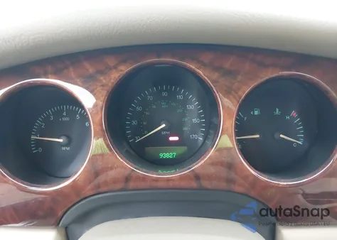 1998 Jaguar Xj8 z USA, uszkodzony, nr VIN SAJHX1241WC821895